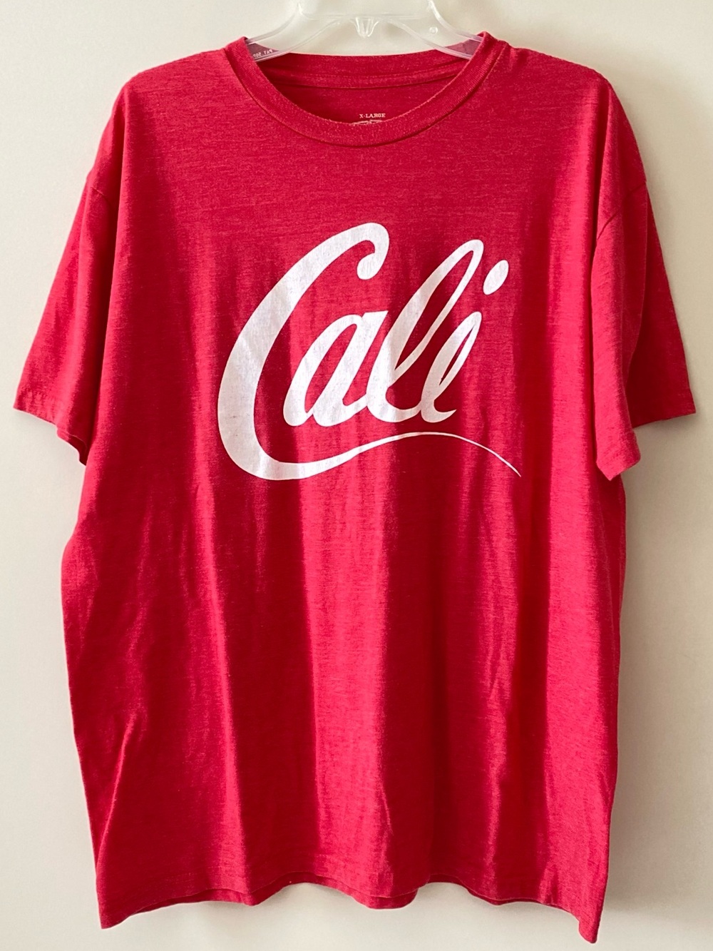 Savvy Men’s “Cali” Red Graphic Imprint Tees - XL - Pre-owned